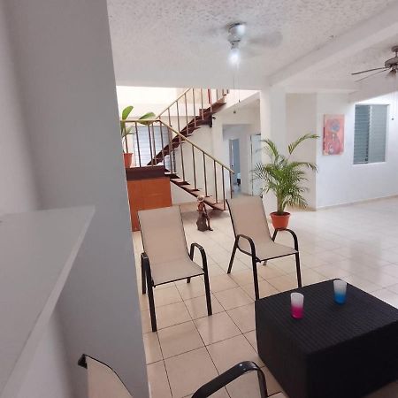 Hostal Los Heroes Antiguo Cuscatlán المظهر الخارجي الصورة